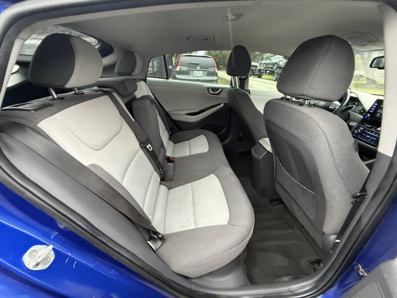 2020 Hyundai Ioniq Hybrid SE