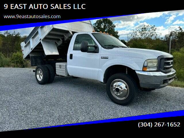 2004 Ford F-550 for sale at 9 EAST AUTO SALES LLC in Martinsburg WV