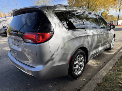 2018 Chrysler Pacifica Touring L Plus