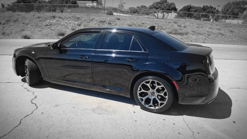 2018 Chrysler 300 S