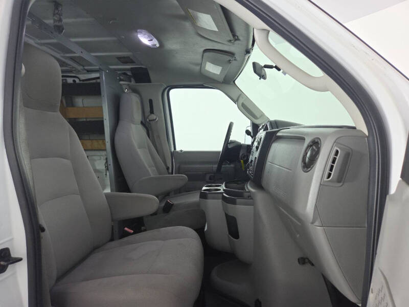 2013 Ford E-Series E-250
