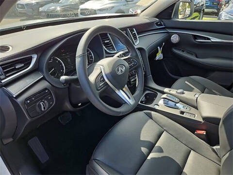 2025 Infiniti QX50 Luxe