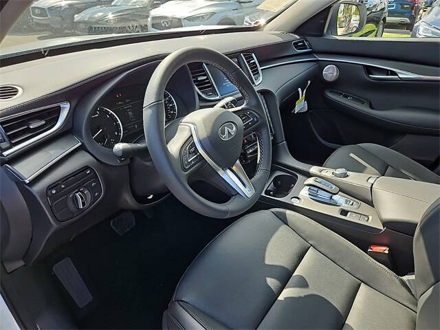2025 Infiniti QX50 Luxe