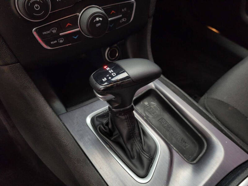 2018 Dodge Charger SXT