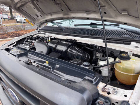 2011 Ford E-Series E-250