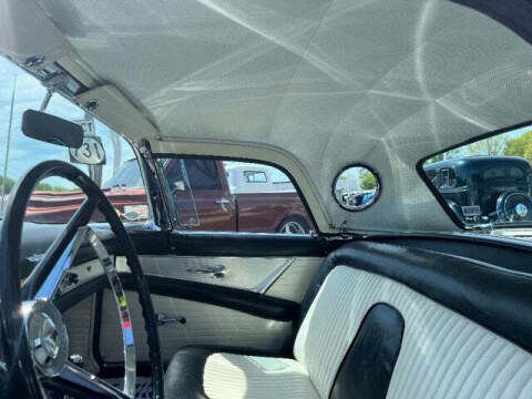 1956 Ford Thunderbird