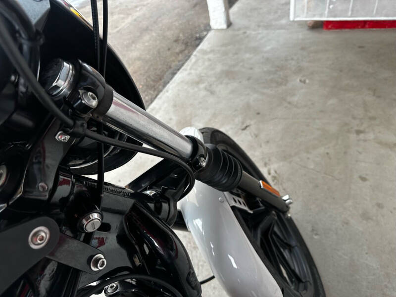 2021 Harley-Davidson XL1200