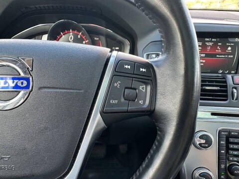 2017 Volvo XC60 T5 Dynamic