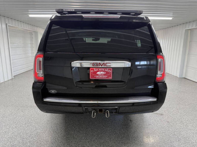 2017 GMC Yukon XL Denali