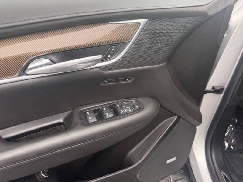 2019 Cadillac XT5 Platinum