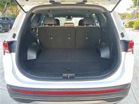 2023 Hyundai Santa Fe SE