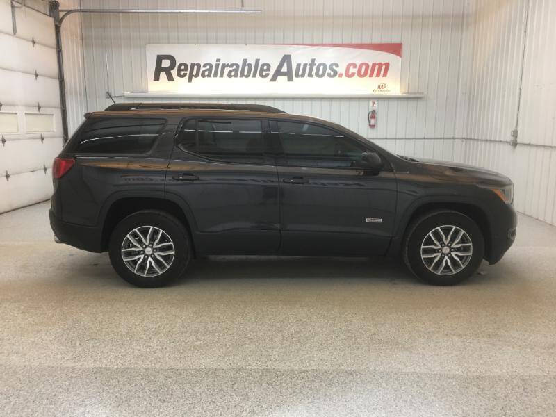2017 GMC Acadia SLE-2