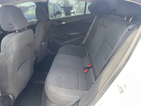 2017 Chevrolet Cruze LT Auto