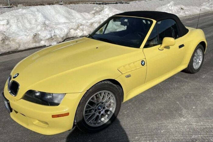 2001 BMW Z3 2.5i