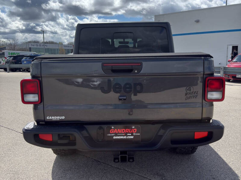2023 Jeep Gladiator Willys