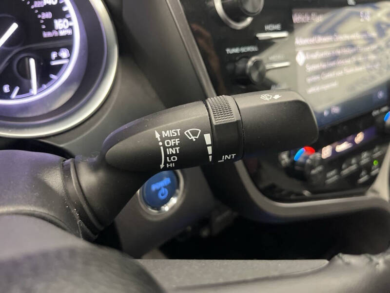 2018 Toyota Camry Hybrid XLE