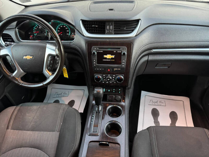 2017 Chevrolet Traverse LT