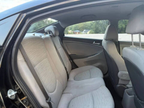 2016 Hyundai Accent SE