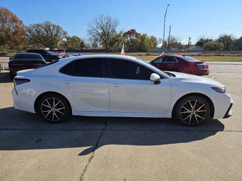 2022 Toyota Camry SE
