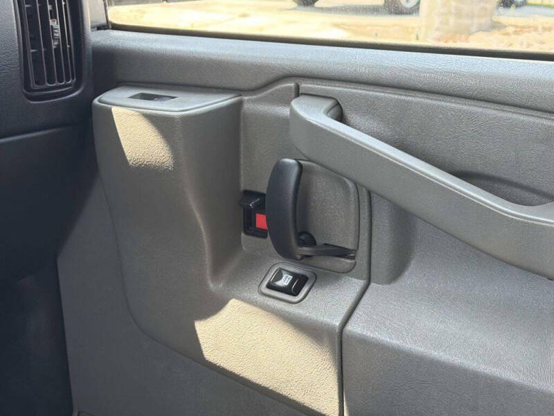 2017 Chevrolet Express LT 3500