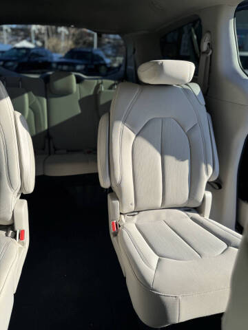 2017 Chrysler Pacifica LX