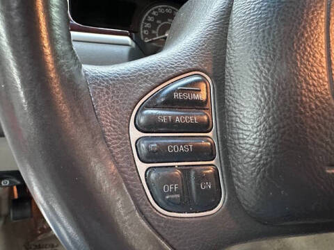 2003 Lincoln Town Car Executive