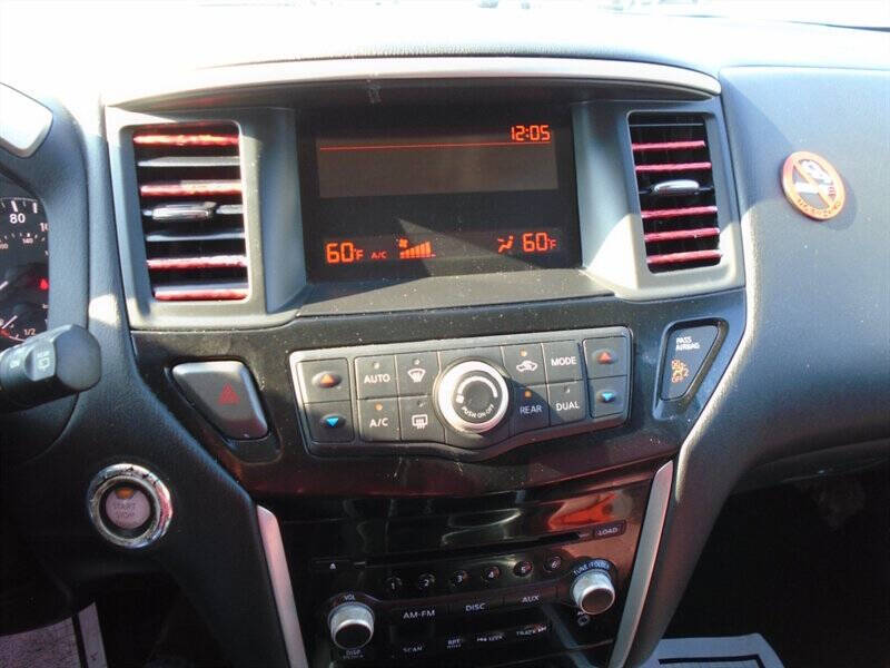 2016 Nissan Pathfinder S