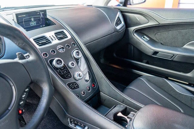2014 Aston Martin Vanquish 10