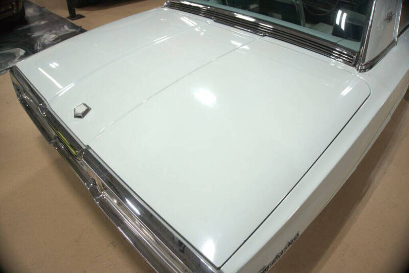 1965 Ford Thunderbird