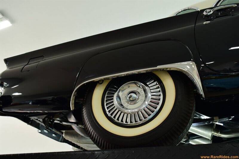 1957 Ford Thunderbird