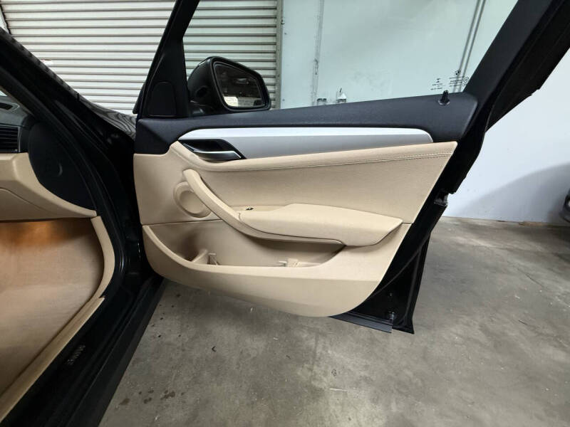 2015 BMW X1 sDrive28i