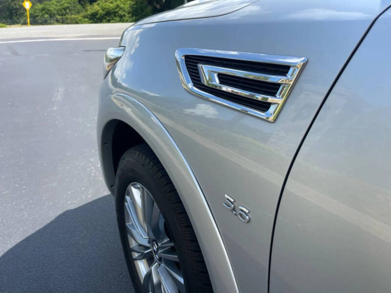 2019 Infiniti QX80 Luxe