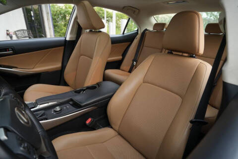 2018 Lexus IS 300