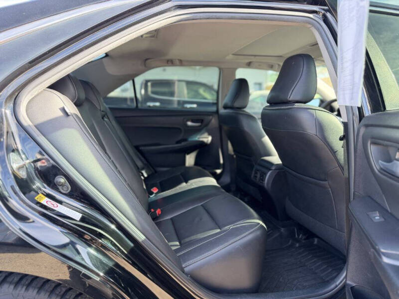 2015 Toyota Camry Hybrid