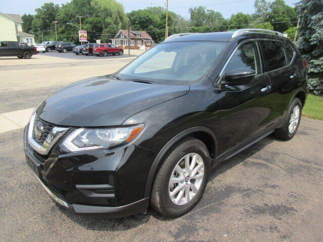 2020 Nissan Rogue for sale at VALERI AUTOMOTIVE in Winthrop Harbor IL
