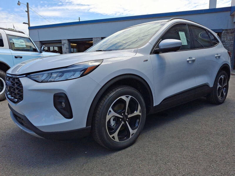 2025 Ford Escape Hybrid ST-Line Select