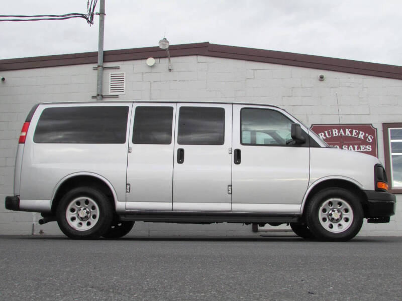 2014 Chevrolet Express Passenger LS's photo