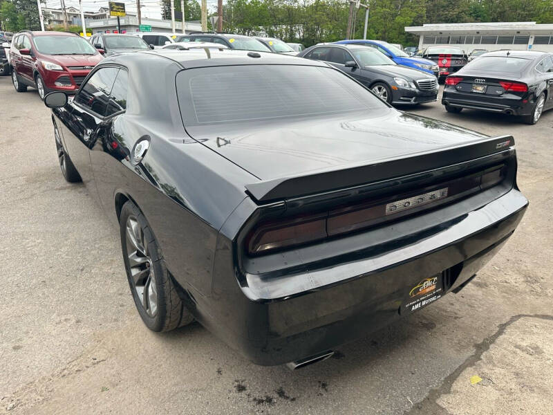 2014 Dodge Challenger SRT8 Core