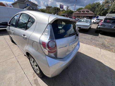 2014 Toyota Prius c