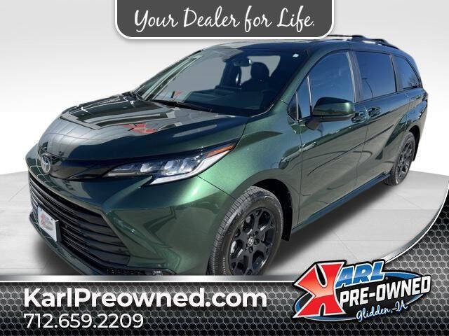 2025 Toyota Sienna Woodland Edition