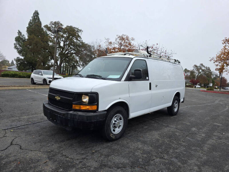 2013 Chevrolet Express Cargo Work Van's photo