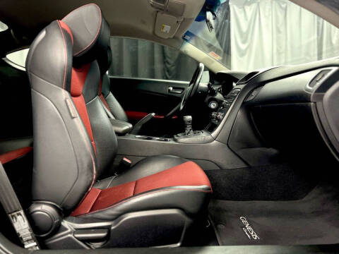 2011 Hyundai Genesis Coupe 3.8L R-Spec