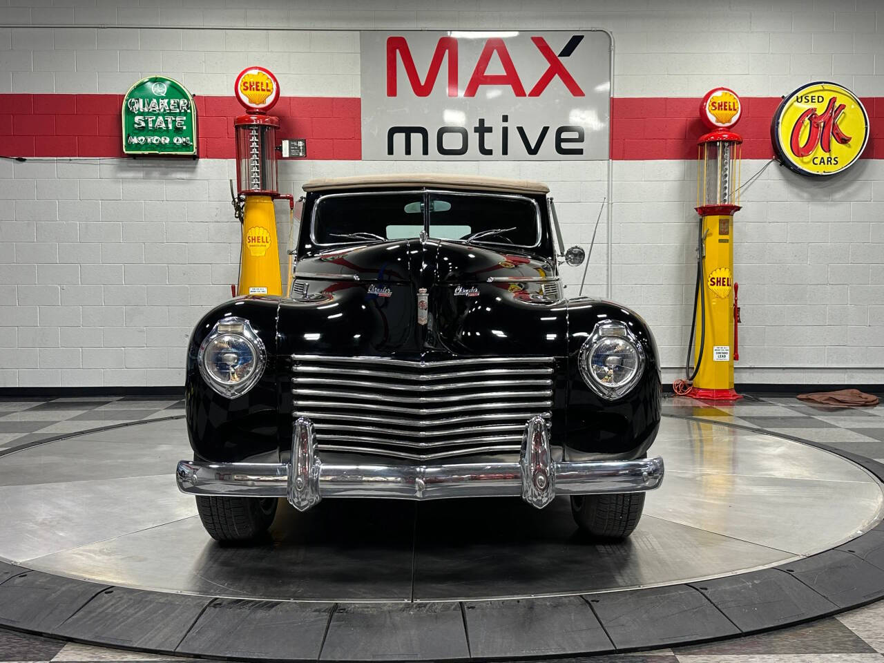 1940 Chrysler C25 4