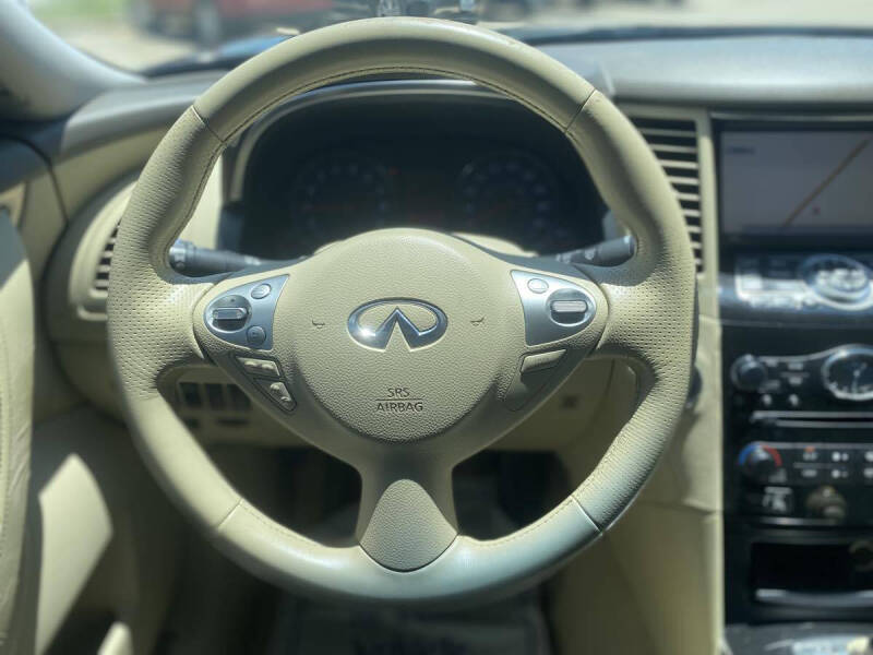 2011 Infiniti FX35