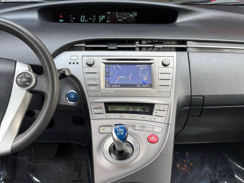 2015 Toyota Prius Three