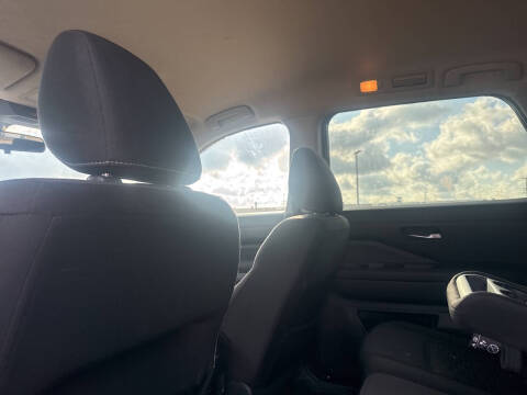 2022 Nissan Pathfinder S