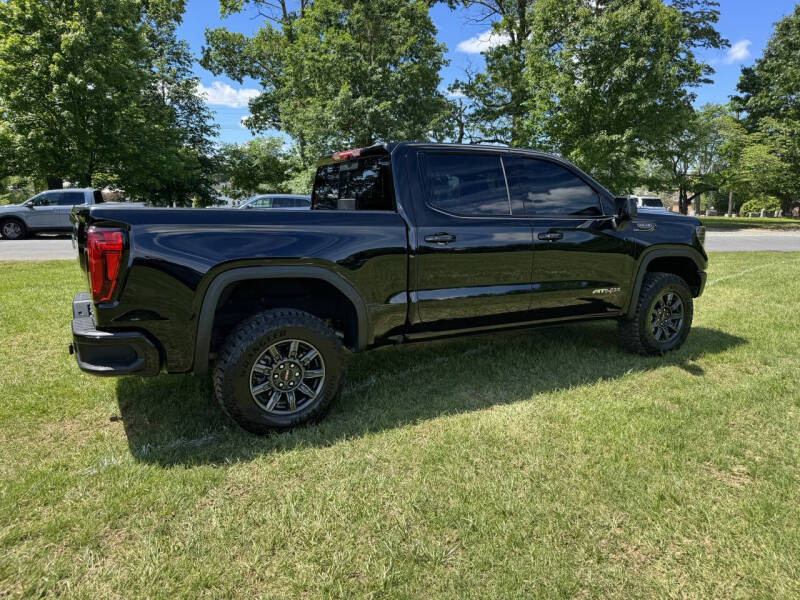 Image 5 of 2024 GMC Sierra 1500 AT4X
