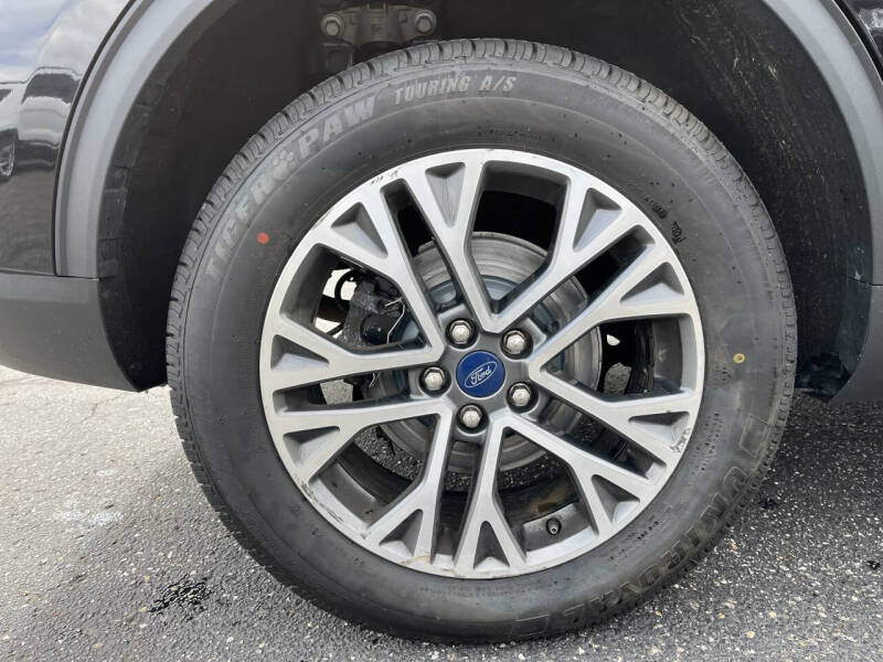 2021 Ford Escape SEL