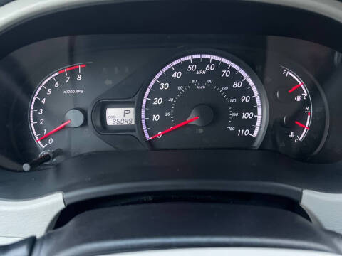 2013 Toyota Sienna LE 7-Passenger