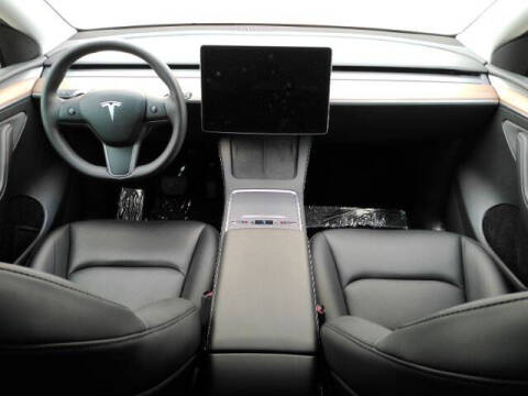 2025 Tesla Model Y Long Range